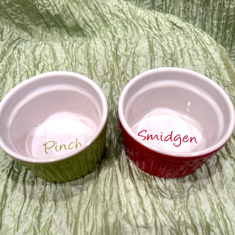 Cost Plus World Market Mini Holiday Spice Ramekins “Smidgen & Pinch”